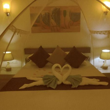 אנוראדפורה Villa Tulip Garden מראה חיצוני תמונה